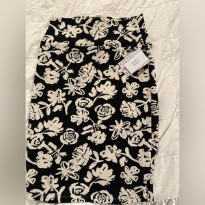 Lularoe Cassie skirt